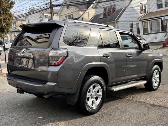 2022 Toyota 4Runner SR5 [4]