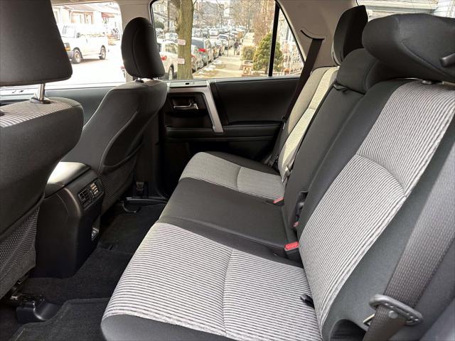 2022 Toyota 4Runner SR5 [15]