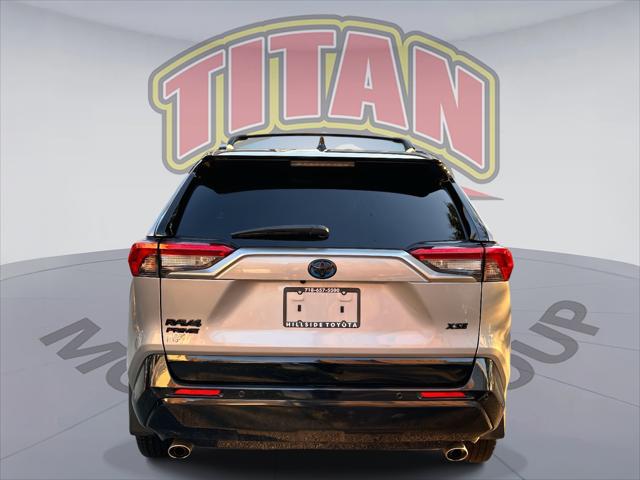 2024 Toyota RAV4 Prime XSE [3]