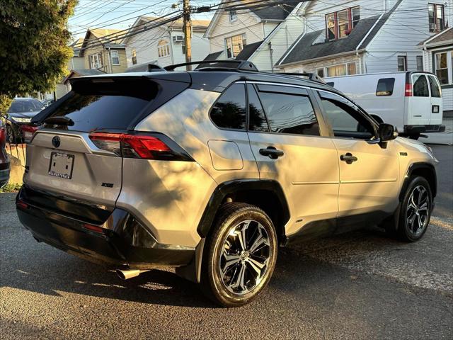 2024 Toyota RAV4 Prime XSE [4]