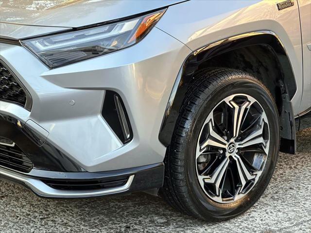 2024 Toyota RAV4 Prime XSE [9]