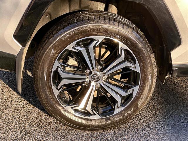 2024 Toyota RAV4 Prime XSE [11]