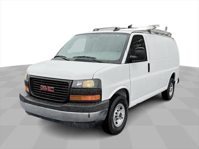 2020 GMC Savana Cargo RWD 3500 Regular Wheelbase Work Van for sale in Painesville, OH