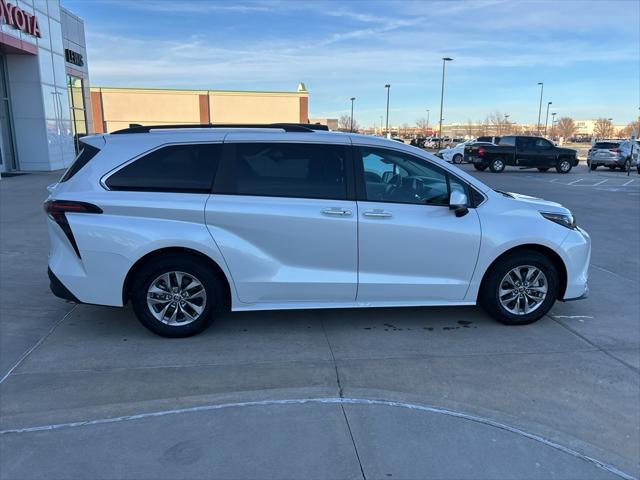 2024 Toyota Sienna XLE