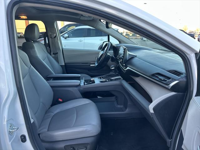 2024 Toyota Sienna XLE