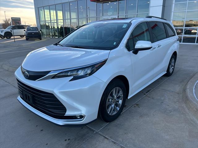 2024 Toyota Sienna XLE