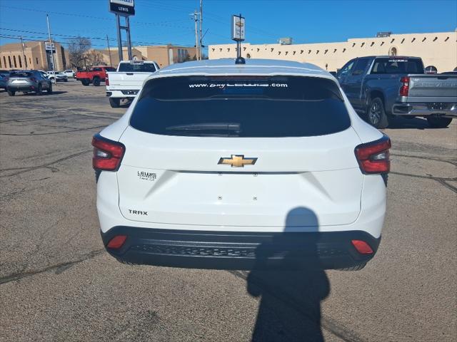 2025 Chevrolet Trax FWD LS