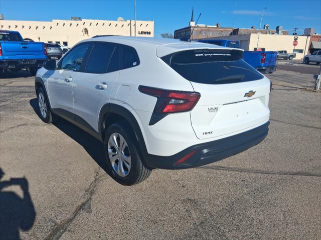2025 Chevrolet Trax FWD LS