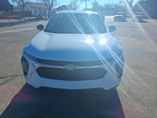 2025 Chevrolet Trax FWD LS