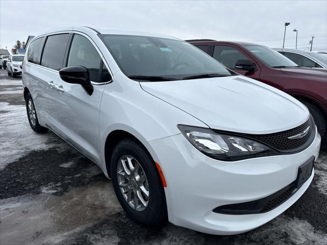 2026 Chrysler Voyager VOYAGER LX