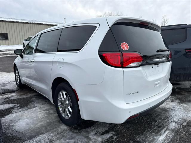 2026 Chrysler Voyager LX