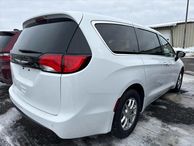 2026 Chrysler Voyager LX