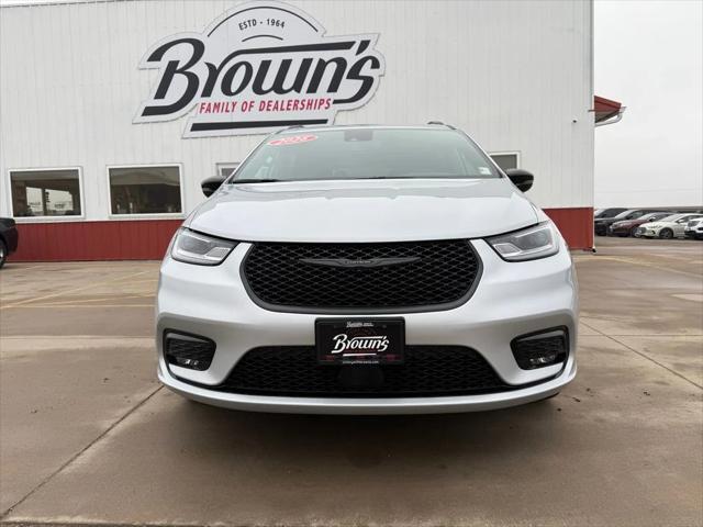 2026 Chrysler Pacifica PACIFICA SELECT AWD