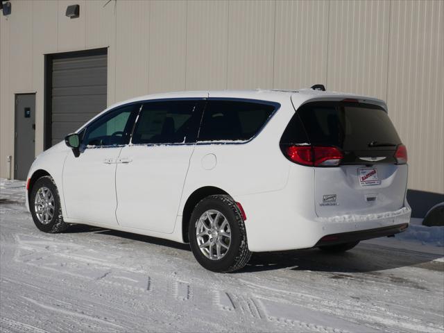 2026 Chrysler Voyager VOYAGER LX