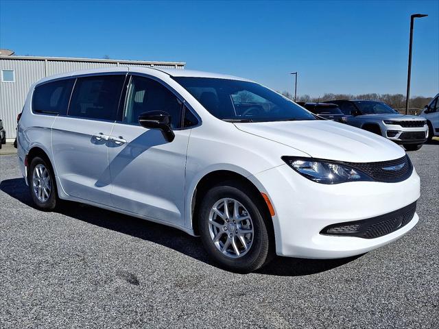 2026 Chrysler Voyager VOYAGER LX