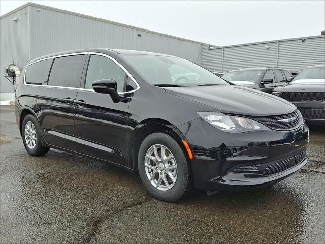 2026 Chrysler Voyager VOYAGER LX