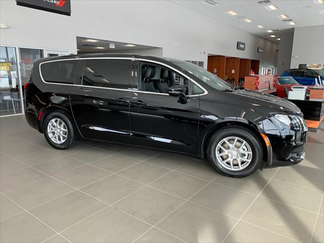 2026 Chrysler Voyager VOYAGER LX