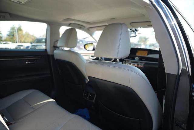 2013 Lexus ES 350 4dr Sdn