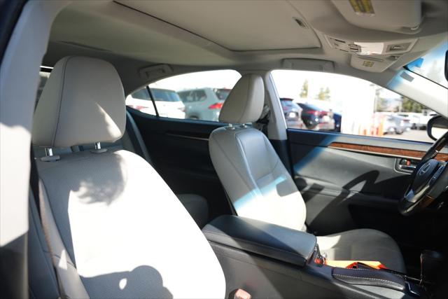 2013 Lexus ES 350 4dr Sdn