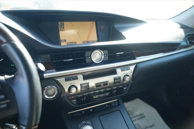 2013 Lexus ES 350 4dr Sdn