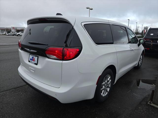 2026 Chrysler Voyager VOYAGER LX