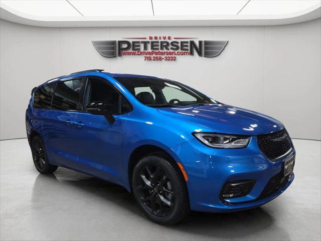 2026 Chrysler Pacifica PACIFICA SELECT AWD