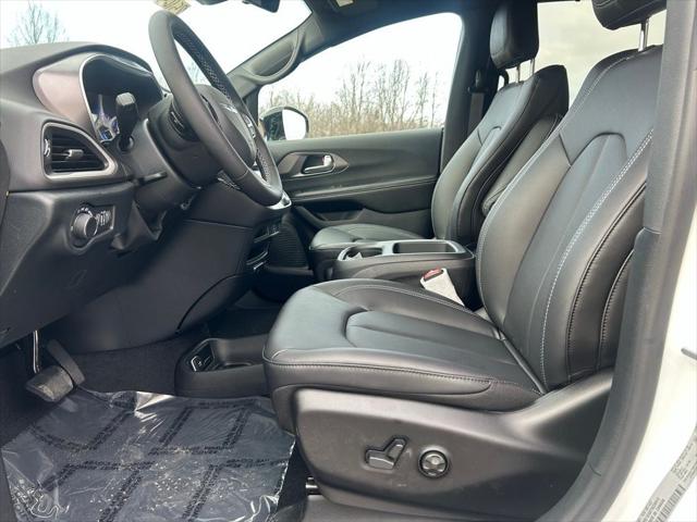 2026 Chrysler Voyager VOYAGER LX