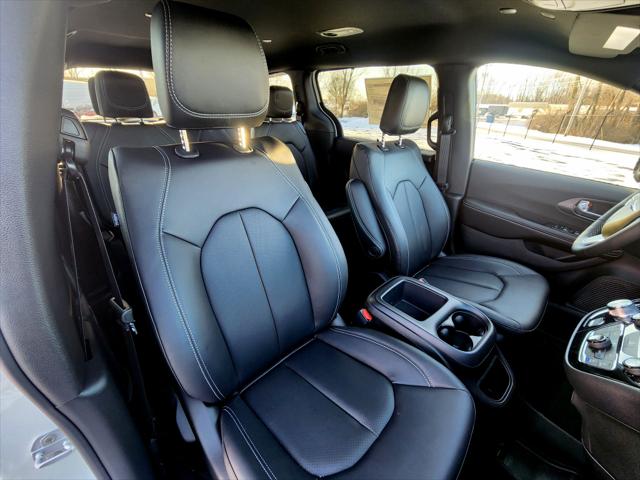 2026 Chrysler Voyager VOYAGER LX