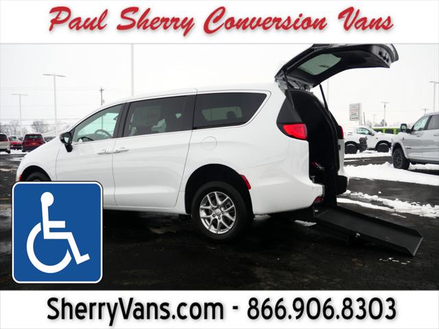 2026 Chrysler Voyager VOYAGER LX