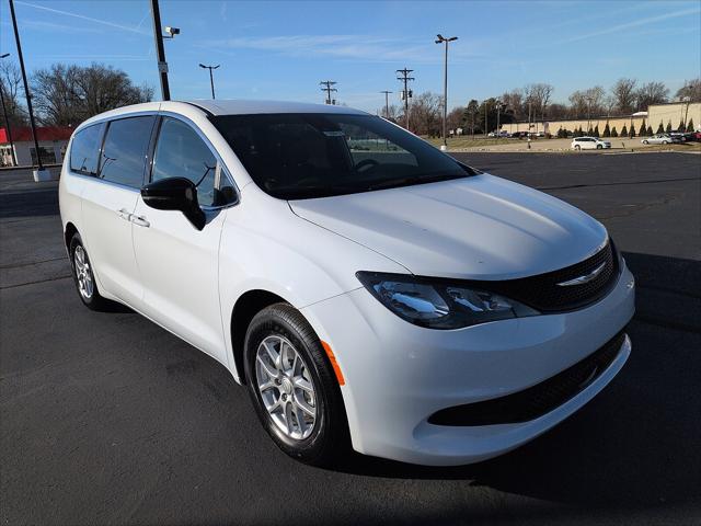 2026 Chrysler Voyager VOYAGER LX