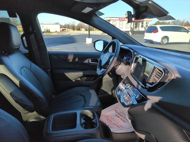 2026 Chrysler Voyager VOYAGER LX