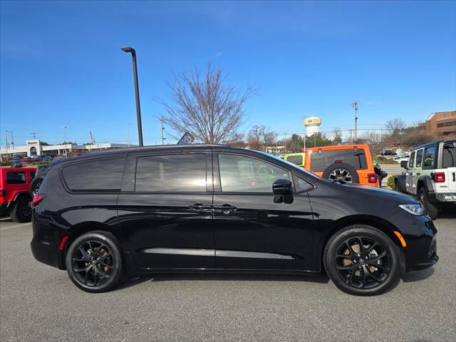 2026 Chrysler Pacifica PACIFICA SELECT