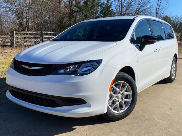 2026 Chrysler Voyager VOYAGER LX
