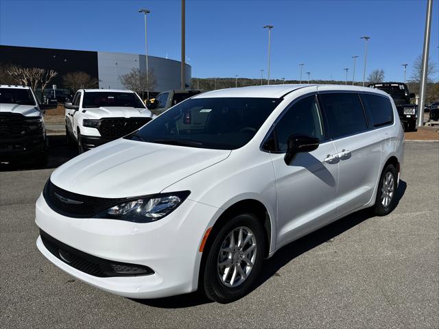 2026 Chrysler Voyager VOYAGER LX