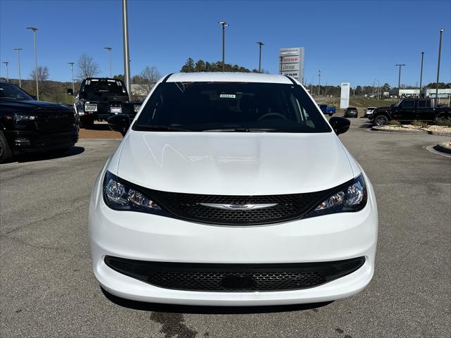 2026 Chrysler Voyager VOYAGER LX