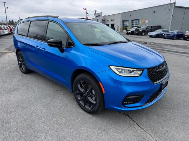 2026 Chrysler Pacifica PACIFICA SELECT AWD