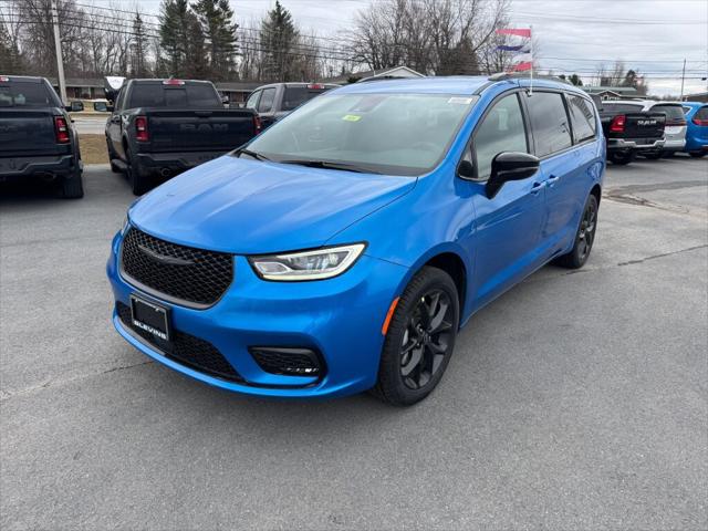 2026 Chrysler Pacifica PACIFICA SELECT AWD