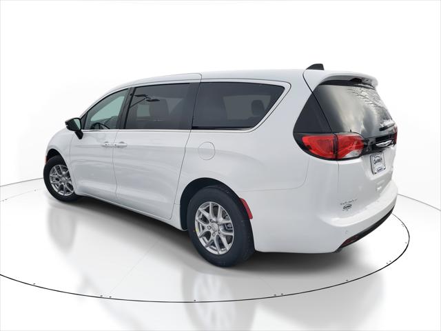 2026 Chrysler Voyager VOYAGER LX