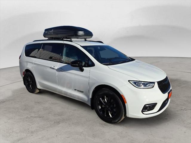 2026 Chrysler Pacifica PACIFICA SELECT AWD