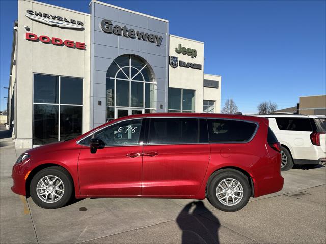 2026 Chrysler Voyager VOYAGER LX