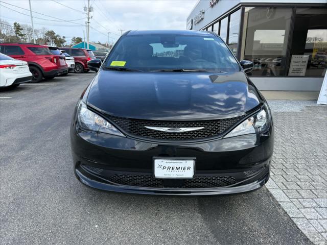 2026 Chrysler Voyager VOYAGER LX