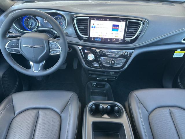 2026 Chrysler Pacifica Select AWD