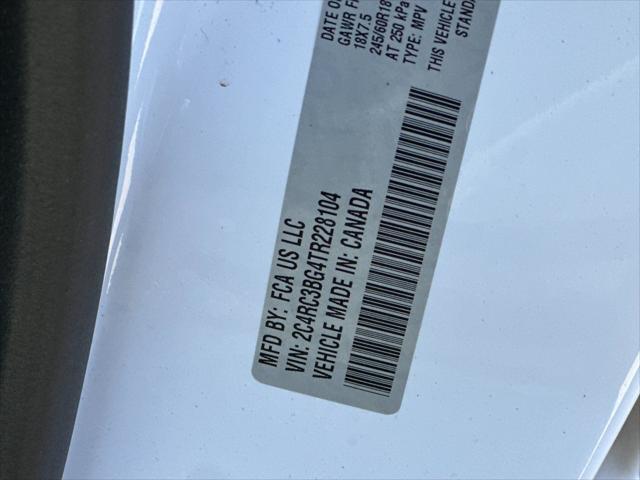 2026 Chrysler Pacifica Select AWD