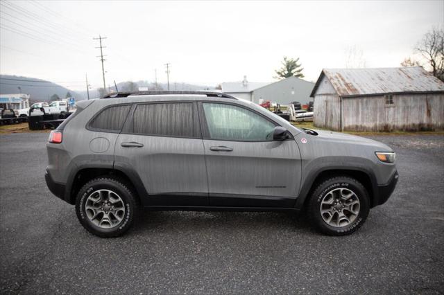 2022 Jeep Cherokee Trailhawk 4x4 2022 Jeep Cherokee Trailhawk 4x4