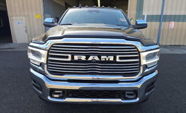 2022 RAM 3500 Laramie Crew Cab 4x4 8 Box