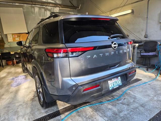 2022 Nissan Pathfinder SV 4WD 2022 Nissan Pathfinder SV 4WD