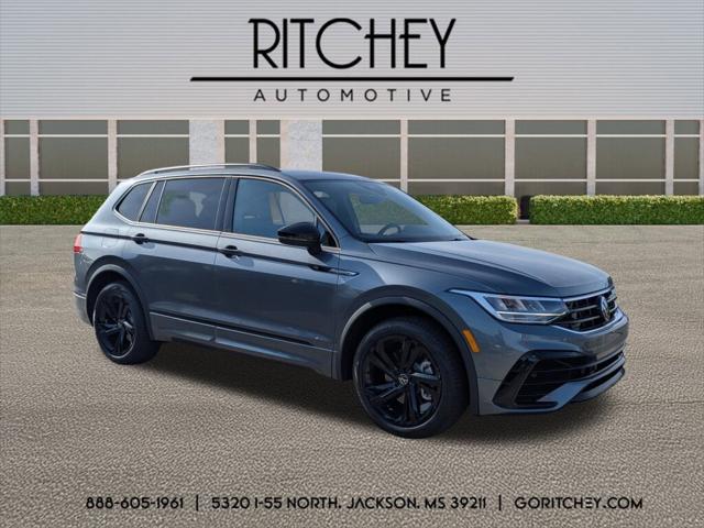 2023 Volkswagen Tiguan 2.0T SE R-Line Black