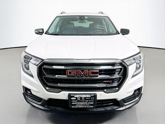 2022 GMC Terrain AWD AT4 2022 GMC Terrain AWD AT4
