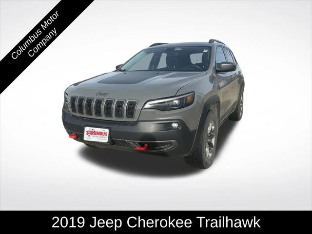 2019 Jeep Cherokee Trailhawk 4x4 2019 Jeep Cherokee Trailhawk 4x4