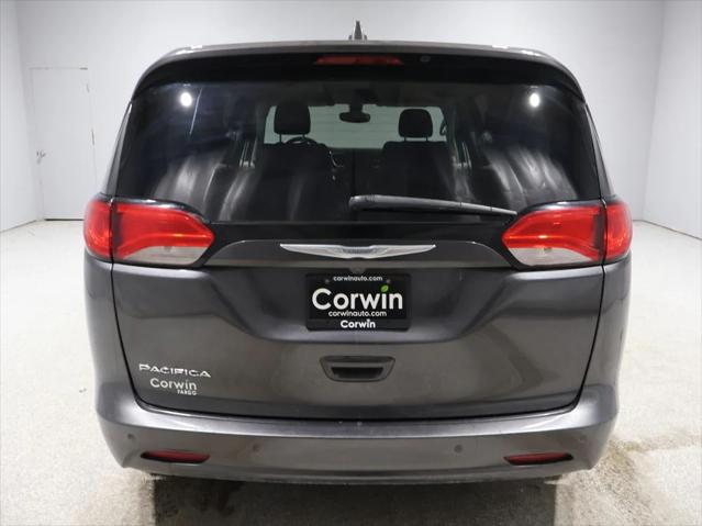 2017 Chrysler Pacifica Touring 2017 Chrysler Pacifica Touring